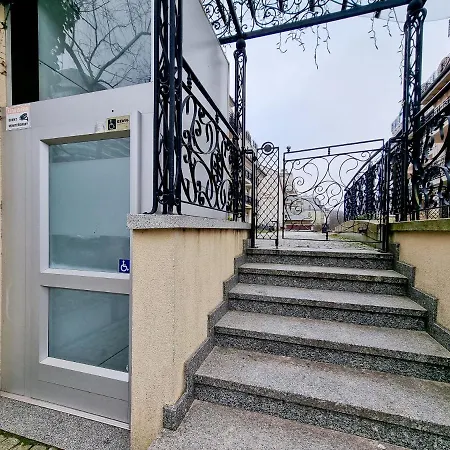 Visit Baltic - Trzy Korony アパート シフィノウイシチェ